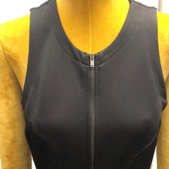 Women’s Bar III dress with front zip detail - Picture 2 of 8